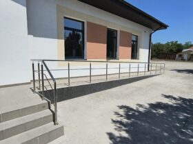 Balustrade Inox pentru Pipera: Eleganță și Funcționalitate la Superlativ
